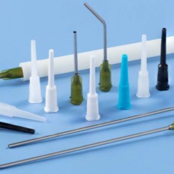 Dispensing tips for hard-to-reach areas